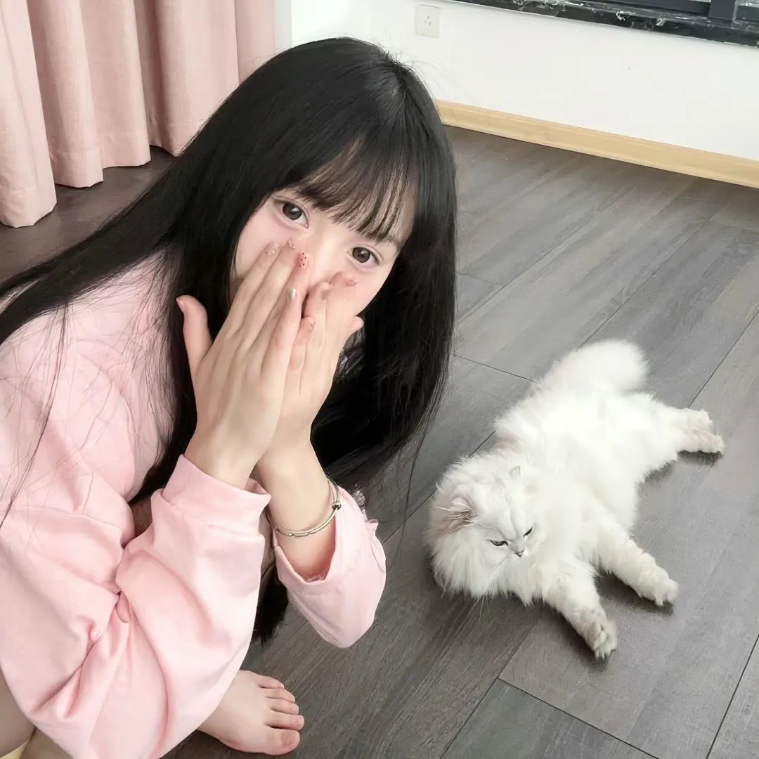 夜幕女王封面